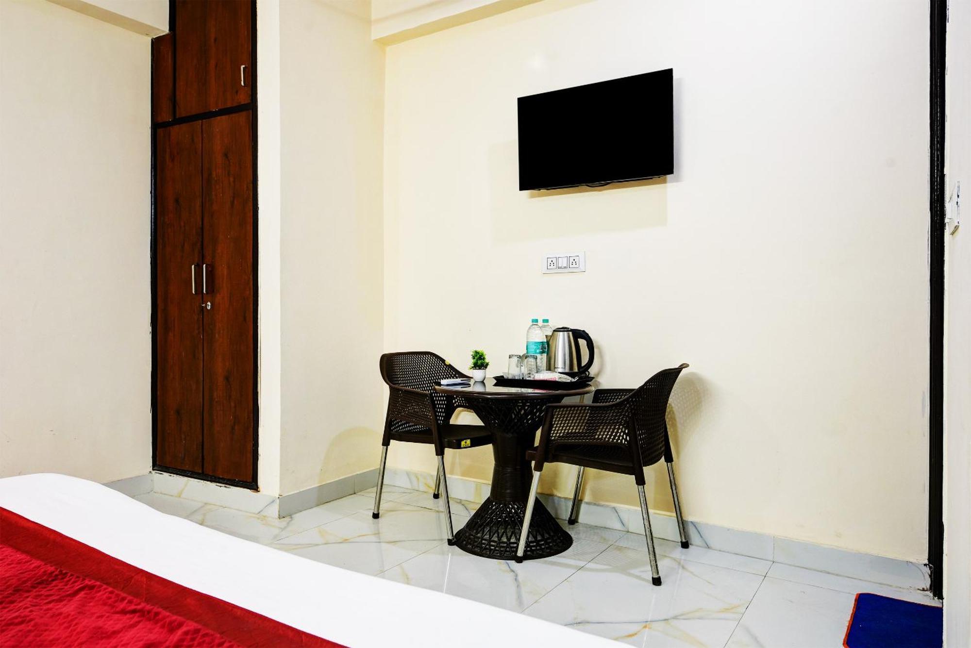 Hotel Krishna Tower Delhi  Luaran gambar